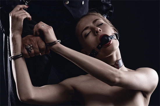 **【西檬之家】- K9犬系：深入解析BDSM文化中狗系角色的互动与绑定**